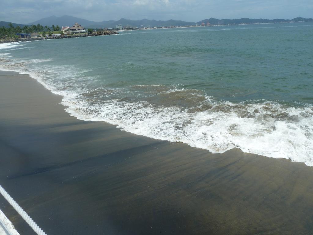 Dolphin Cove Inn Manzanillo Exterior foto
