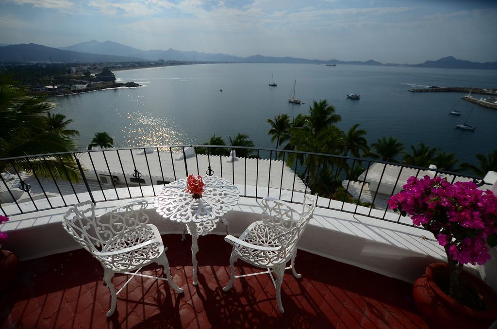 Dolphin Cove Inn Manzanillo Exterior foto