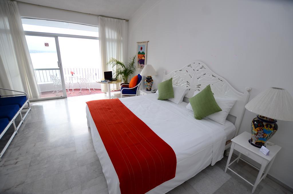 Dolphin Cove Inn Manzanillo Exterior foto